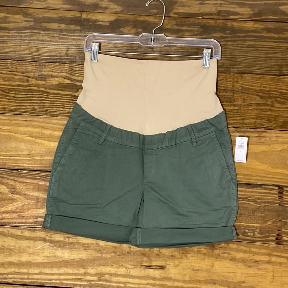 4" Maternity Full Panel Stretch Khaki Shorts - Picture 3 of 9